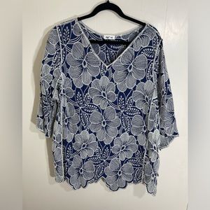 Anthrologie Kindred Embroidered Floral Navy Blue White V-Neck Blouse Women’s 2X